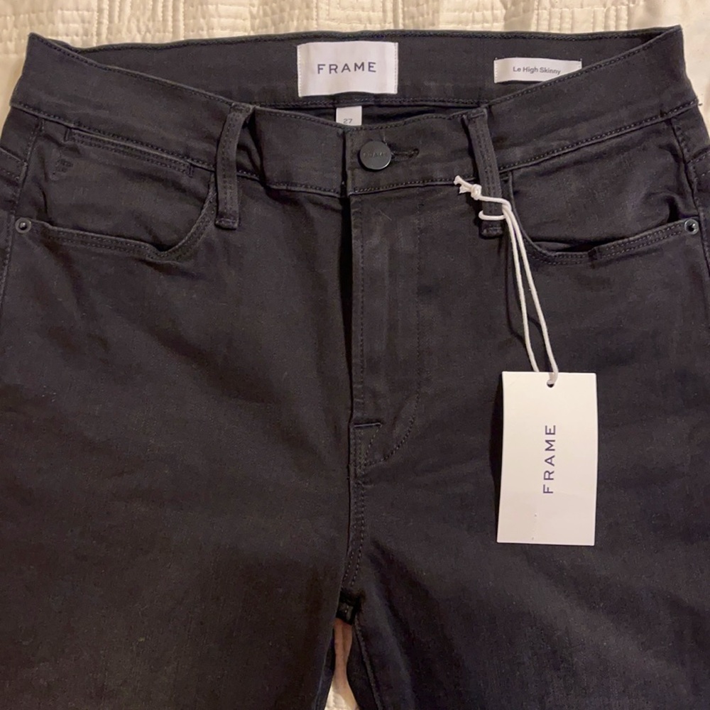 NWT Frame Le High Skinny Jean. Black. Size 27.